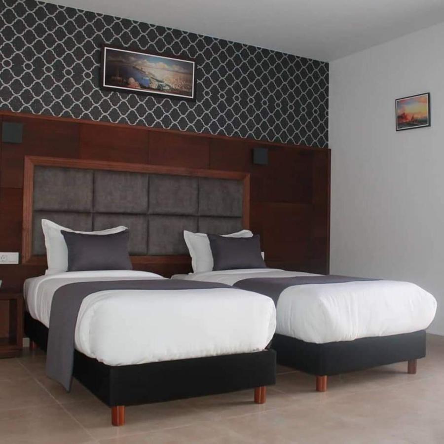 Santa Cruz Hotel 3*